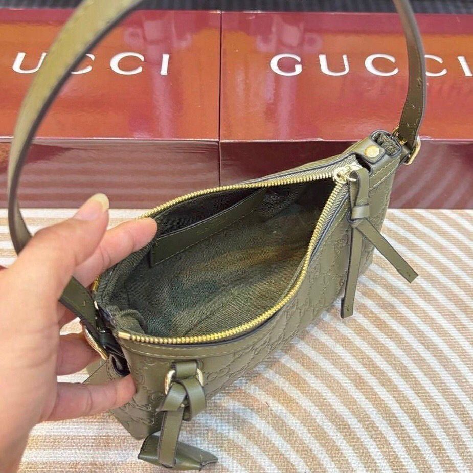 Gucci GG Embossed Leather Shoulder Bag – Rosso Ancora