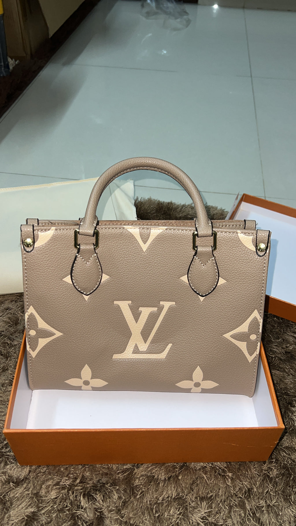 Louis Vuitton OnTheGo PM