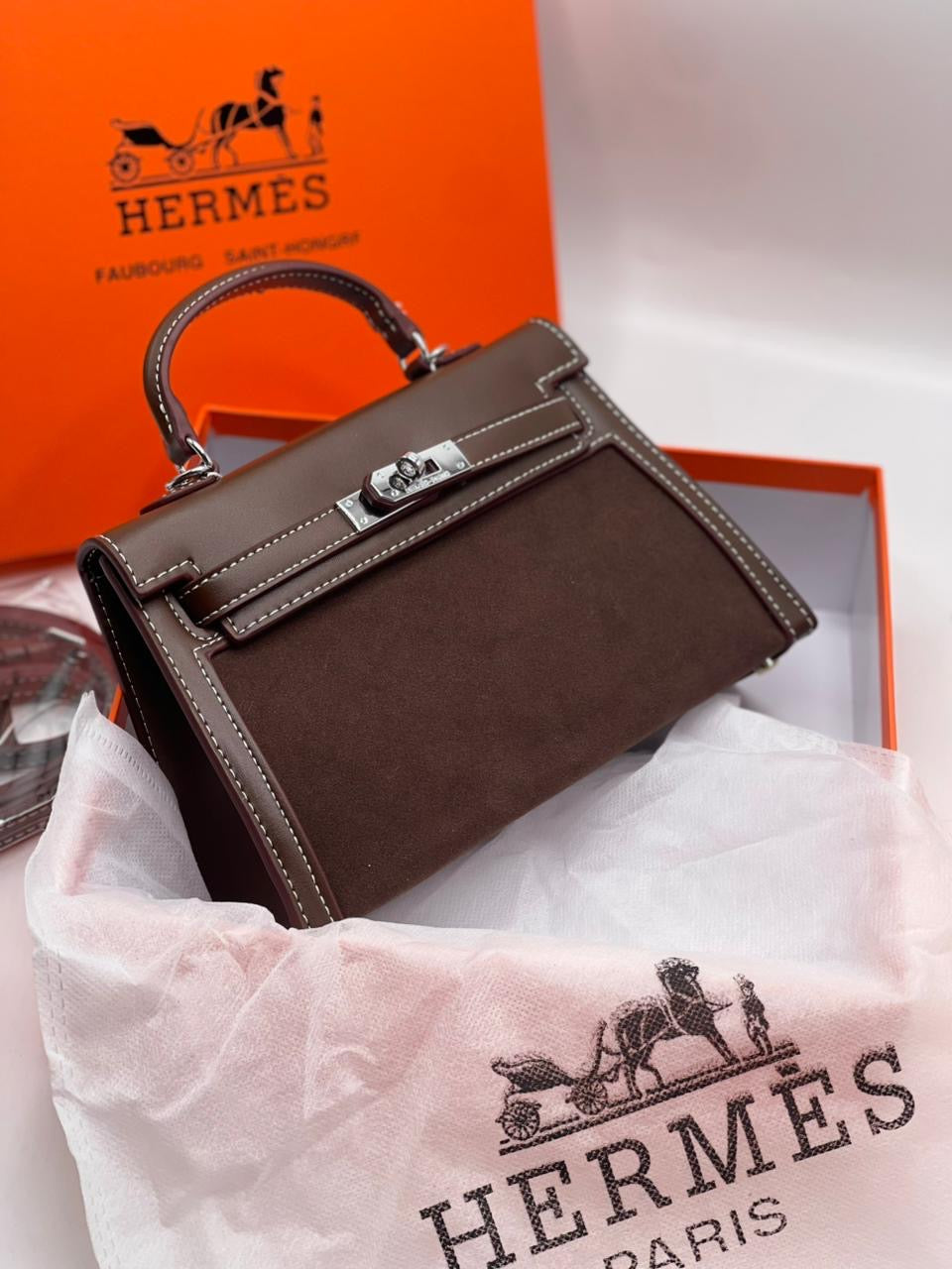Hermès Mini Luxury Handbag – With Card, Dust Bag & Premium Box